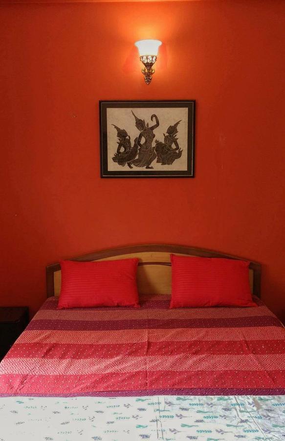 Rinan's Hideout Guest house *